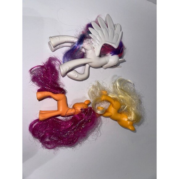 My little Pony bundle of 3 ponies Sunny Starscout, PRINCESS CELESTIA, Apple Jack - Picture 2 of 8